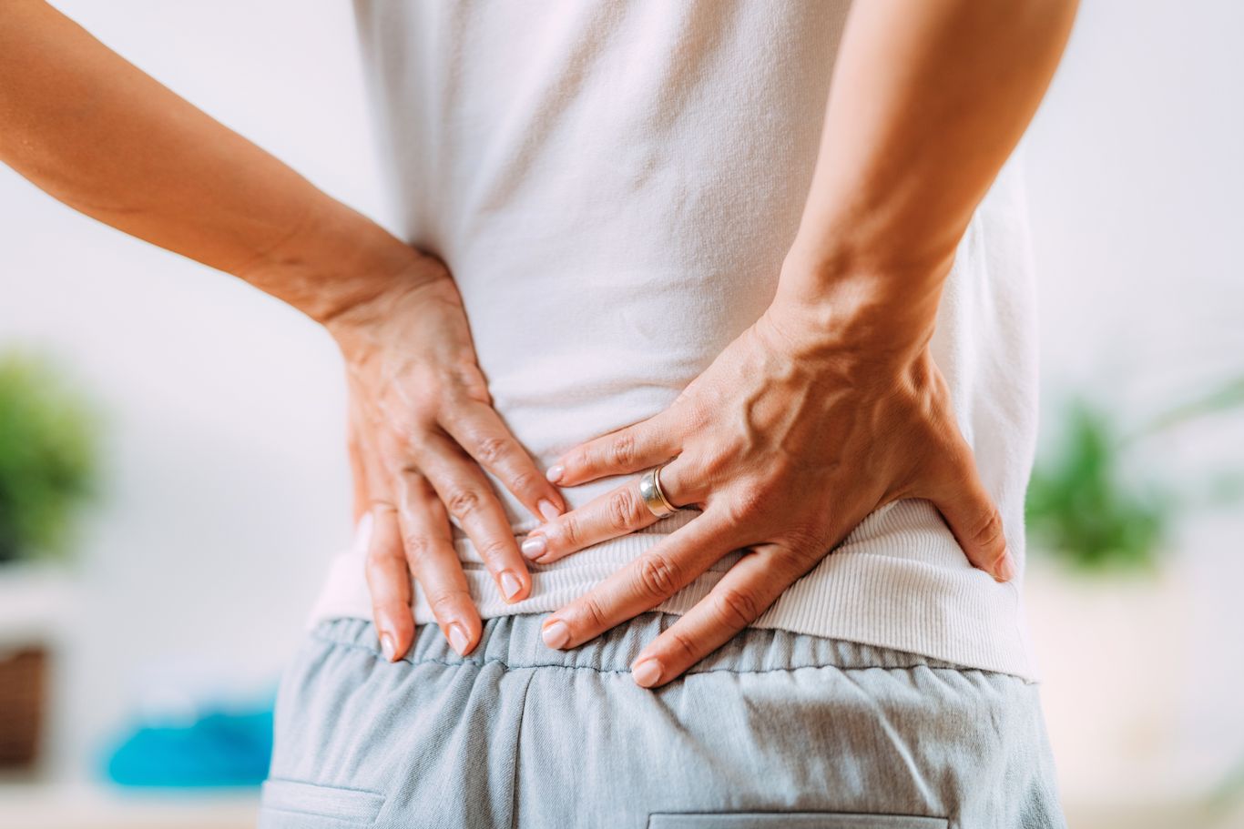 Can Chiropractic Help Sciatica? - Integrated Health Solutions